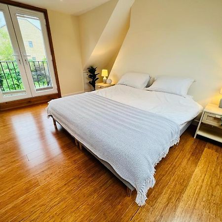Family Home In Hampshire - Sleeps Up To 9 People With 3 Parking Spaces Winchester Exteriér fotografie