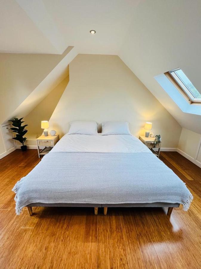 Family Home In Hampshire - Sleeps Up To 9 People With 3 Parking Spaces Winchester Exteriér fotografie